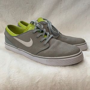 Men’s Nike SB Zoom grey and neon green size 11